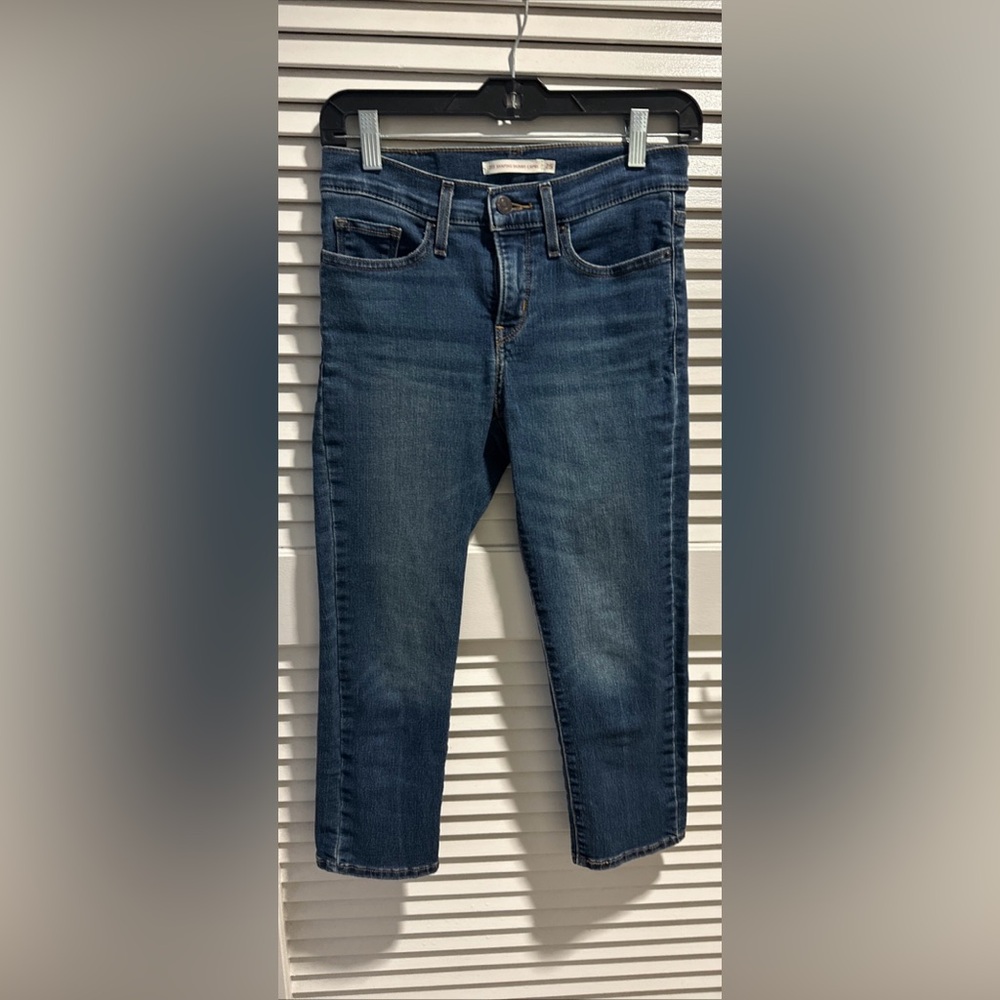 Levi's Women's 311 Shaping Skinny Capris Medium Rise Medium Blue, Size 25